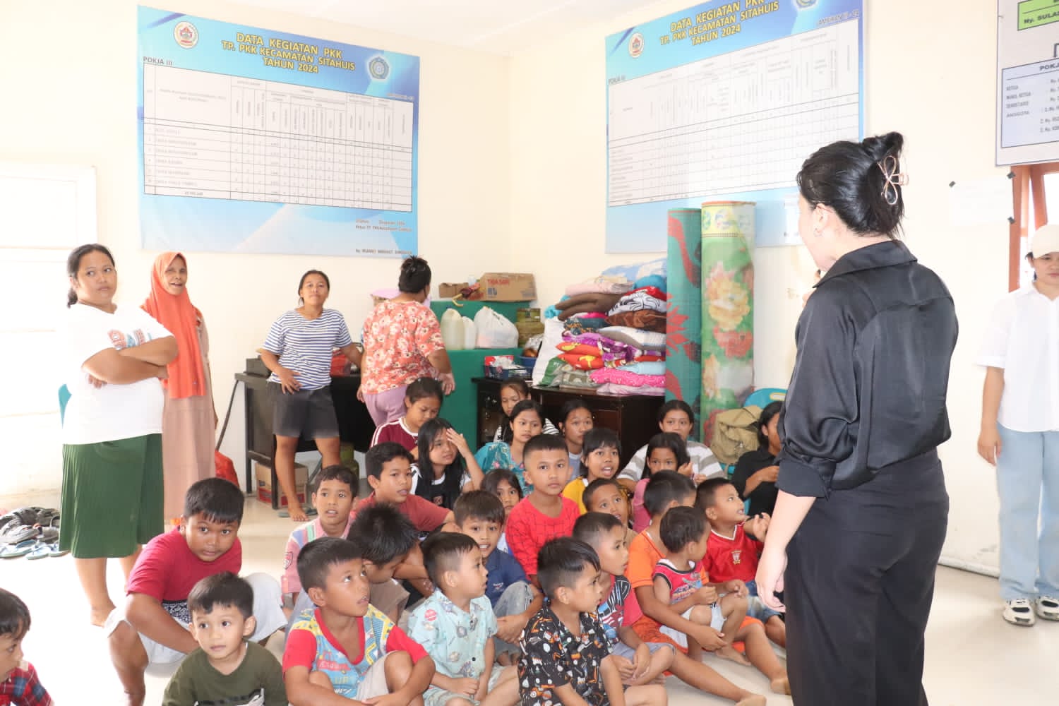 Kabupaten Tapanuli Utara - Bantuan Logistik, obat2an dan kgtn trauma healing sekaligus posko kesehatan IDI